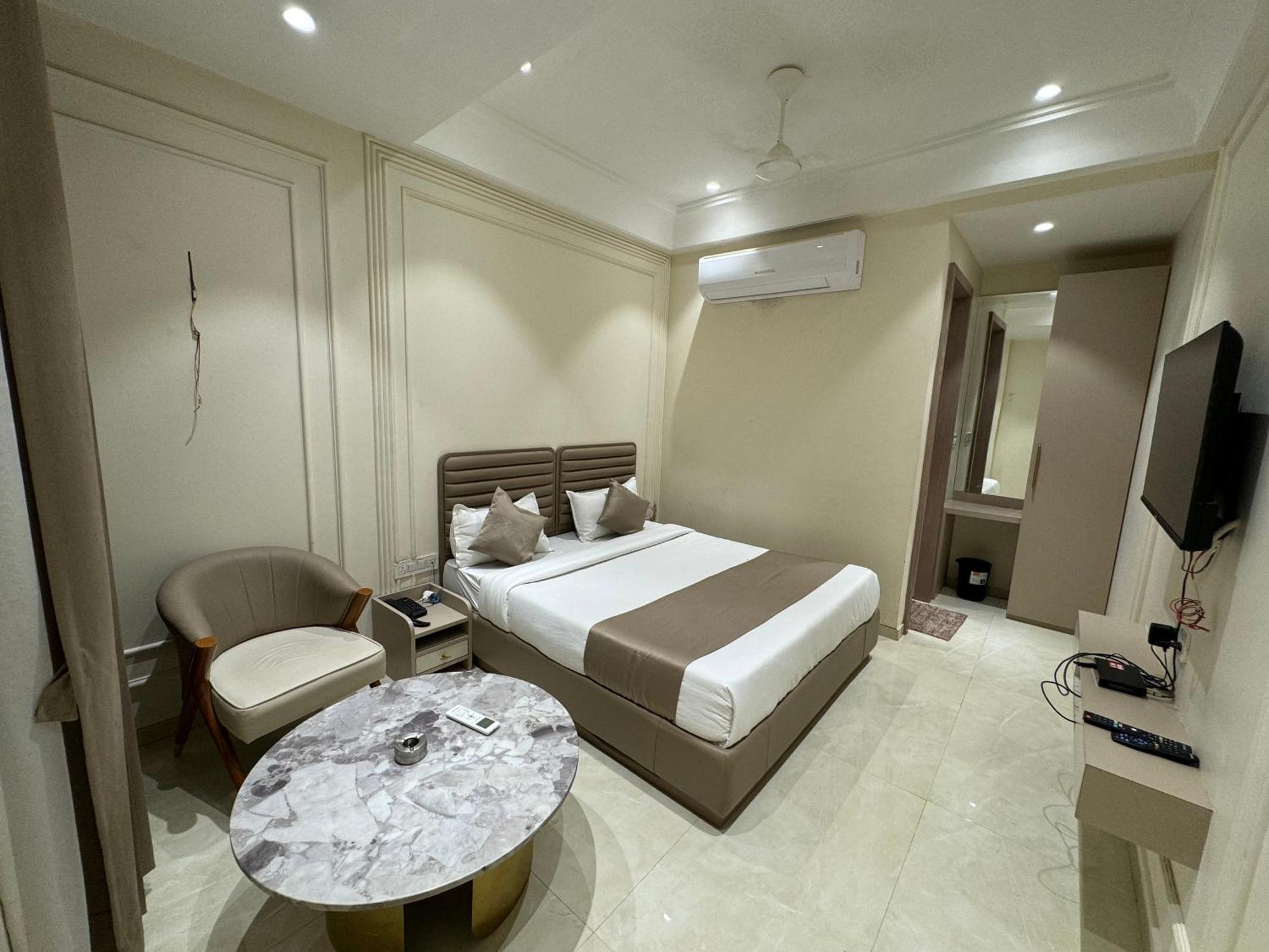 Hotel Fortune Inn Bhopal Exterior photo